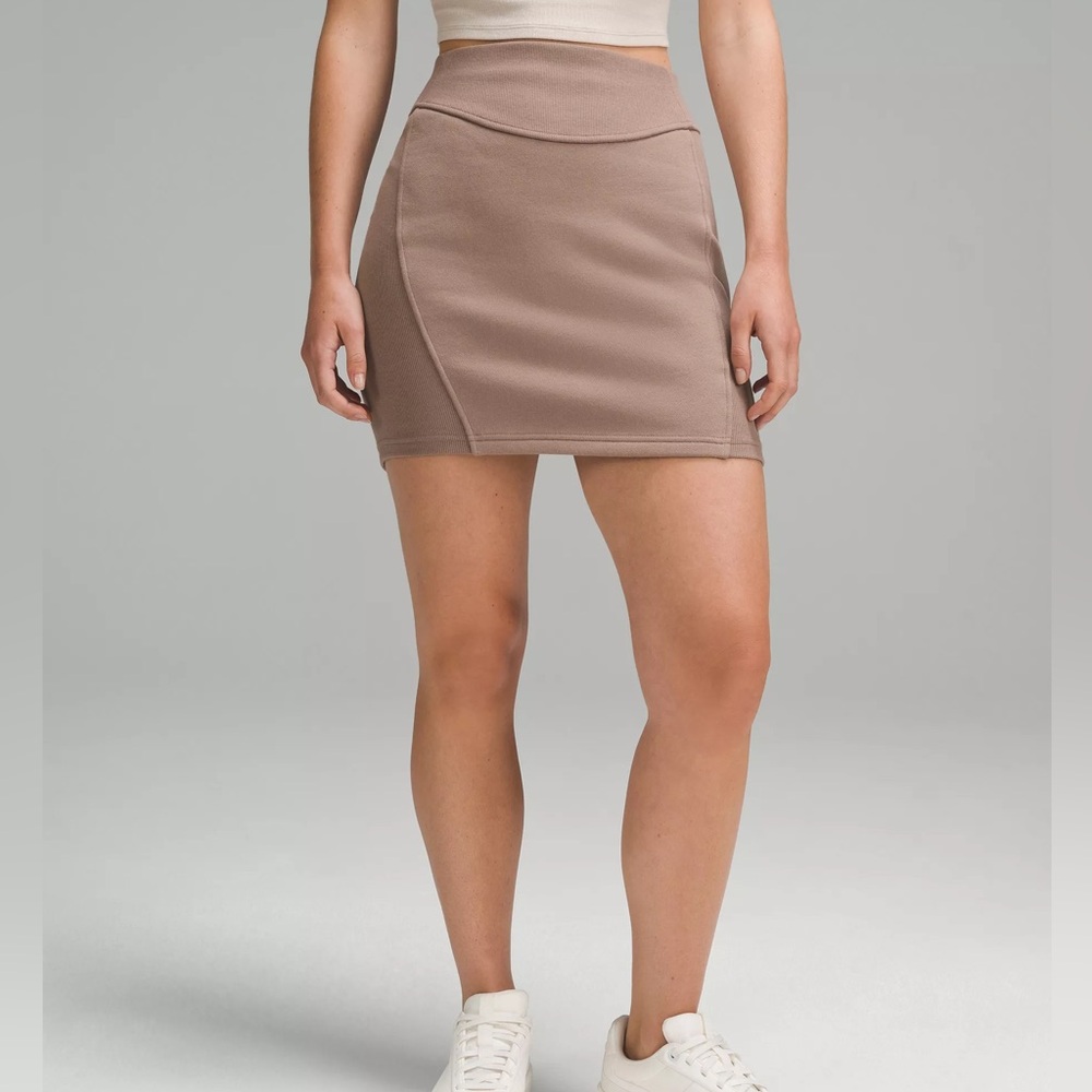 NWOT Lululemon Scuba Tan Women's Skirt